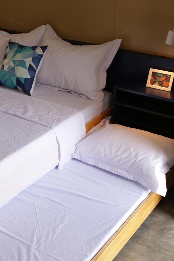 Hive Manila Guesthouse -Netflix,400Mbps Wi-Fi Bacoor Exterior foto